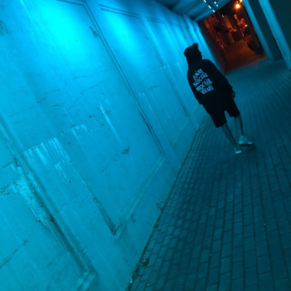 Meet your Posher, Drew - Picture 1 of 1